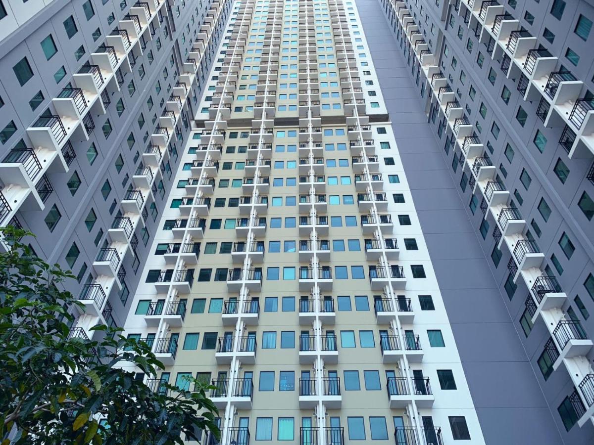 Apartemen Osaka Riverview Pik 2 By Benchmark Tangerang Exterior photo